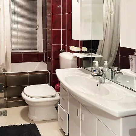 Modern Central Apartment Nora City Lights - Near Old Town * סראייבו