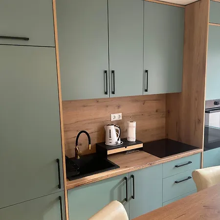 Modern Central Apartment Nora City Lights - Near Old Town דירה