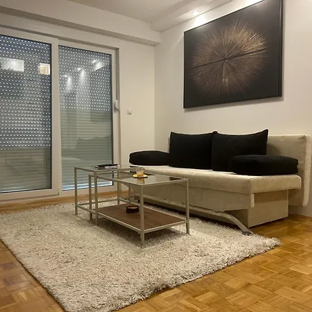 Apartman Nora Lights - 1br Near Old Town Sarajevo