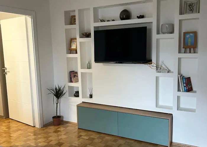 Nora Lights - Modern In Center Apartament